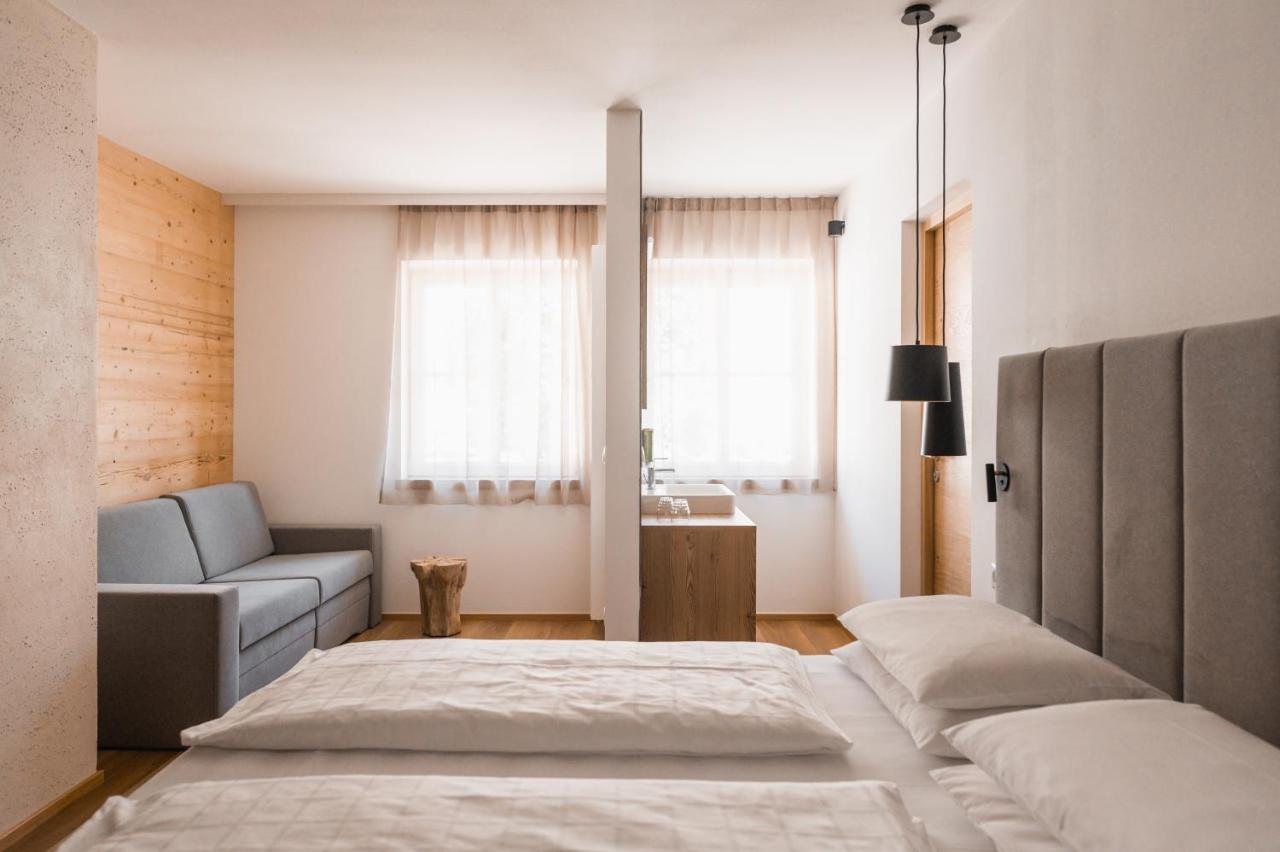 Hotel Gasthof Jochele Falzes Exterior photo