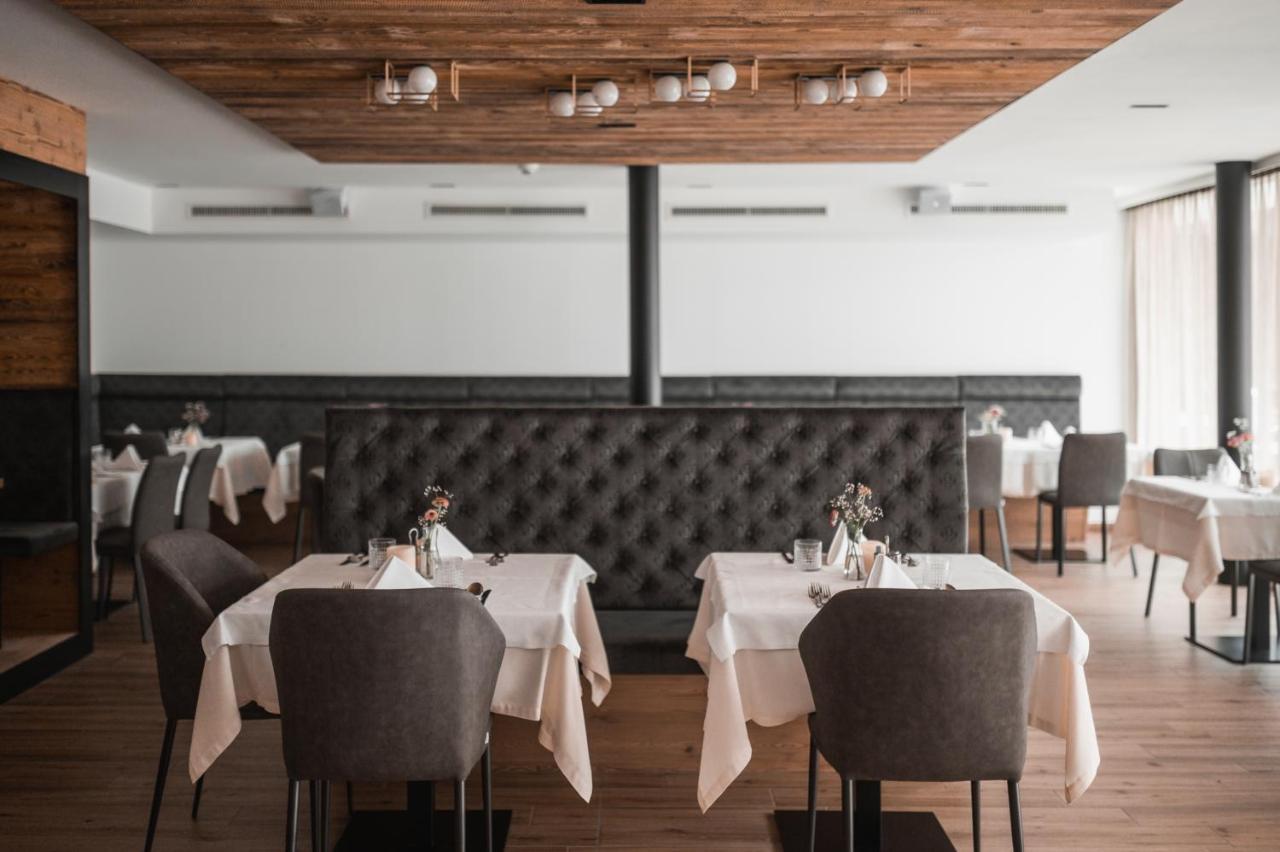 Hotel Gasthof Jochele Falzes Exterior photo