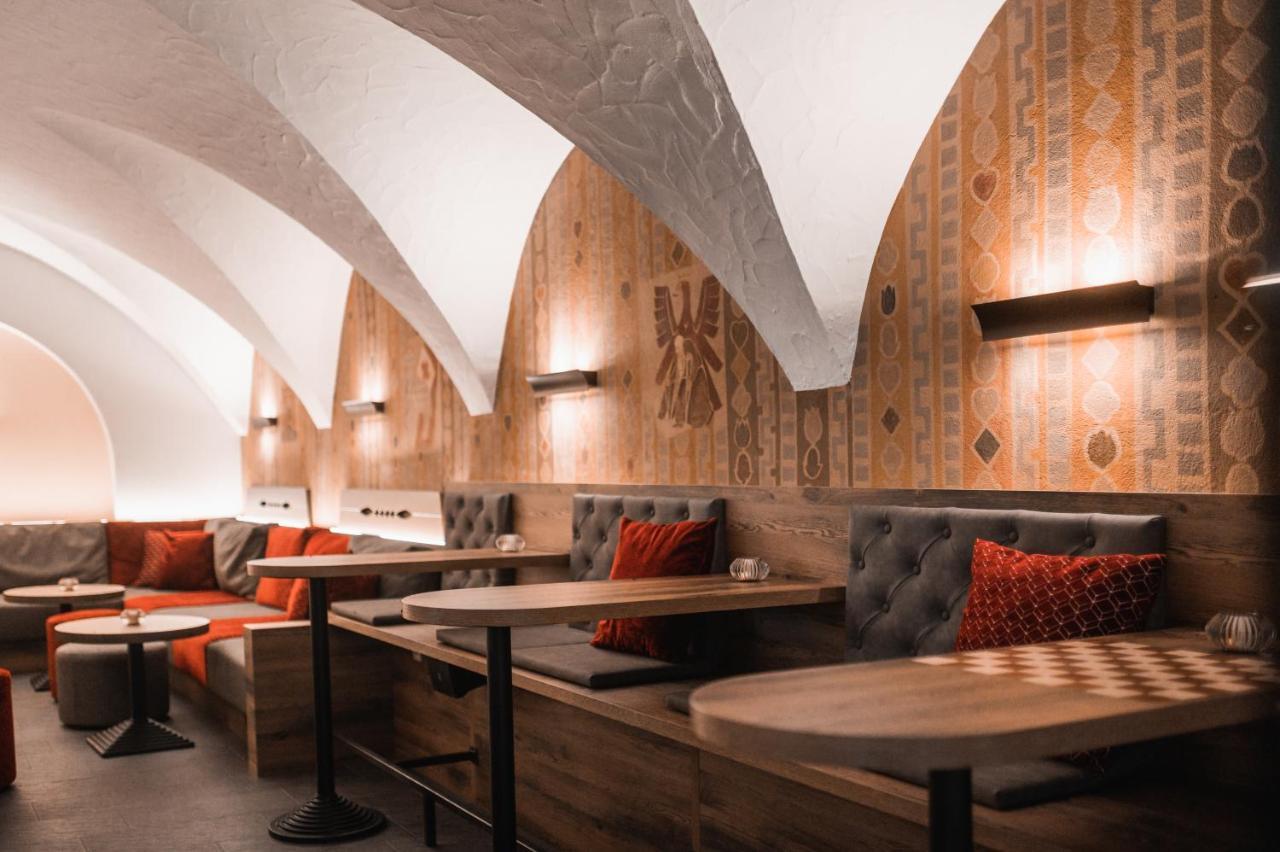Hotel Gasthof Jochele Falzes Exterior photo