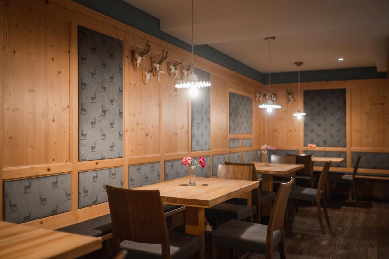Hotel Gasthof Jochele Falzes Exterior photo