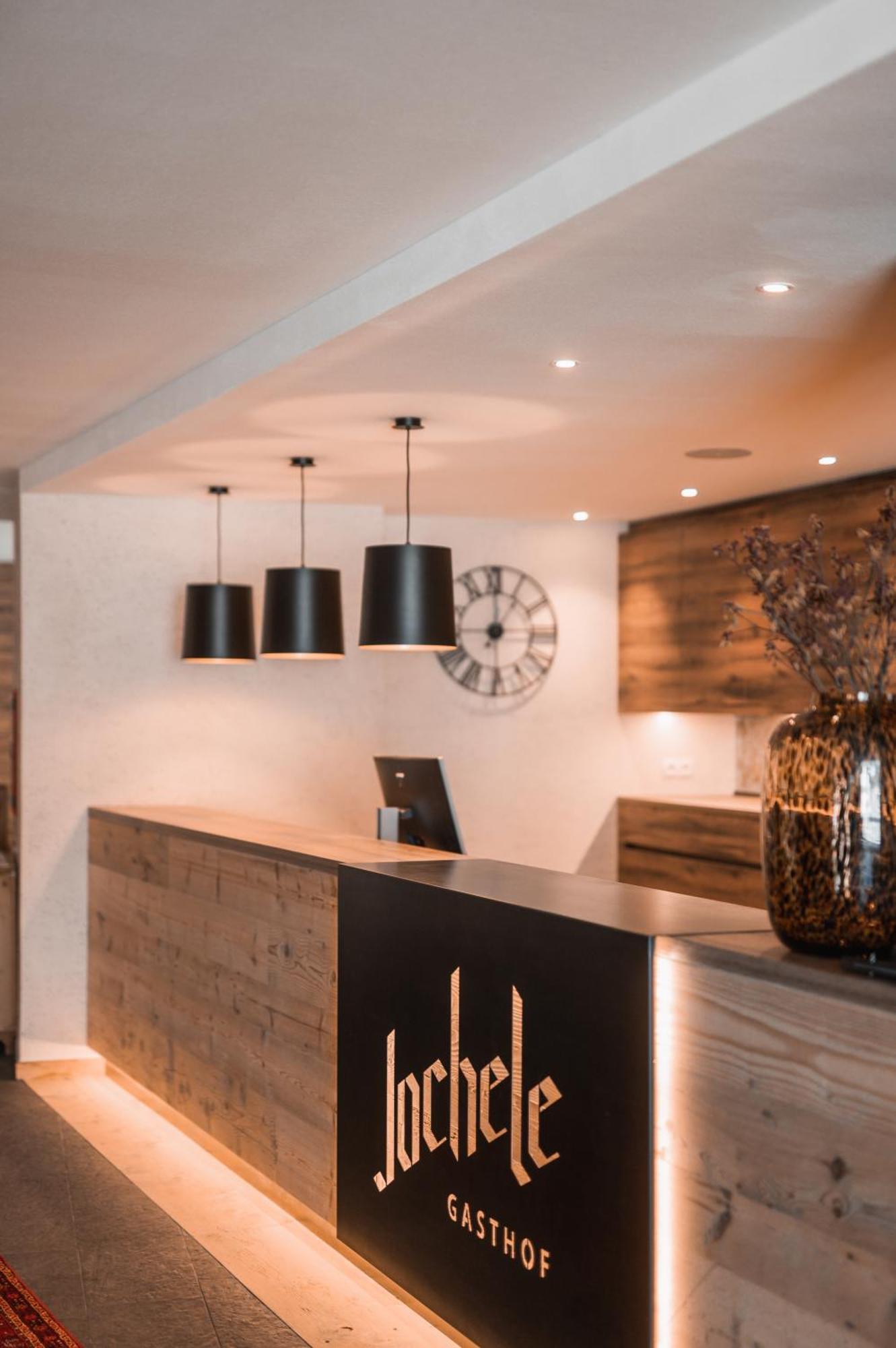 Hotel Gasthof Jochele Falzes Exterior photo